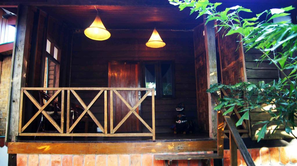נונג קאי Mut Mee Garden Guest House מראה חיצוני תמונה