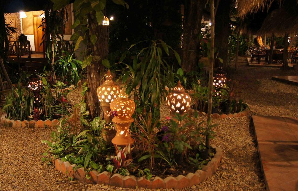 נונג קאי Mut Mee Garden Guest House מראה חיצוני תמונה